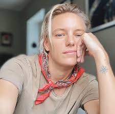 erika-linder-androgynous-model