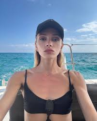 stav strashko androgynous model