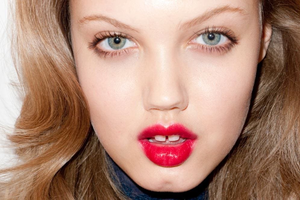 lindsey wixson gap teeth